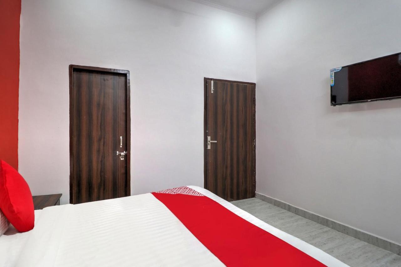 Hotel O 71370 White House Garhi Harsaru المظهر الخارجي الصورة