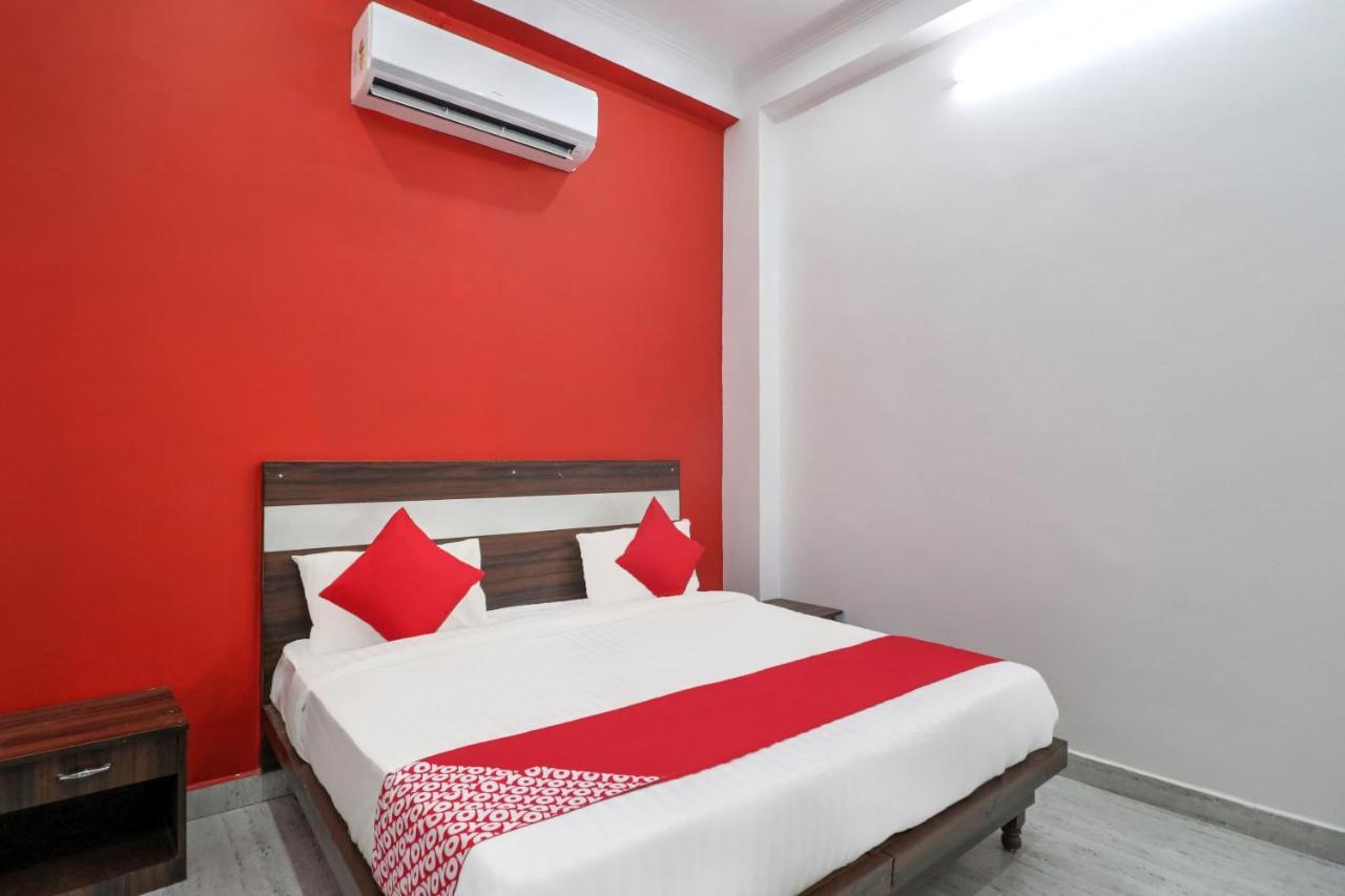 Hotel O 71370 White House Garhi Harsaru المظهر الخارجي الصورة