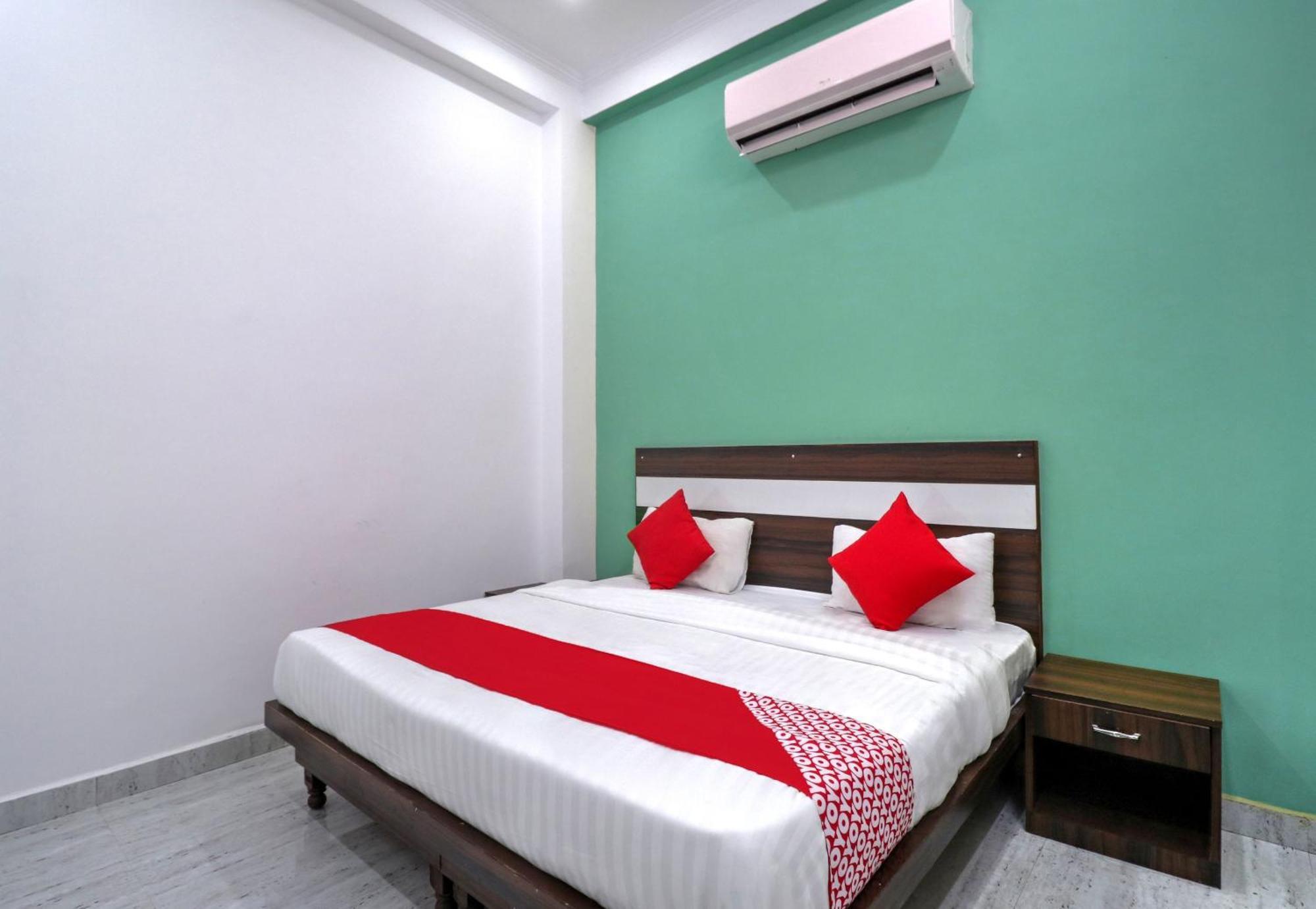 Hotel O 71370 White House Garhi Harsaru المظهر الخارجي الصورة